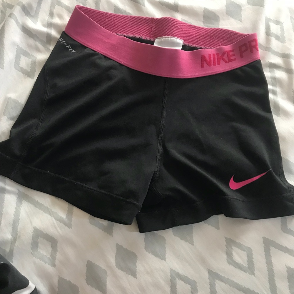 Black Nike pro spandex